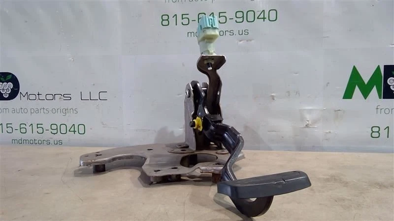 2020 FORD TRANSIT 250 SENSOR DE LÂMPADA DE PEDAL DE FREIO CK41-2450-AK - Imagem 1 de 4