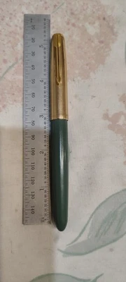 PARKER 51 TAPA LLENA DE ORO, PLUMA ESTILOGRÁFICA BARRIL RESINA GRIS EXTRA FINA NUEVA EN CAJA EE. UU. #82 Foto 1 de 4