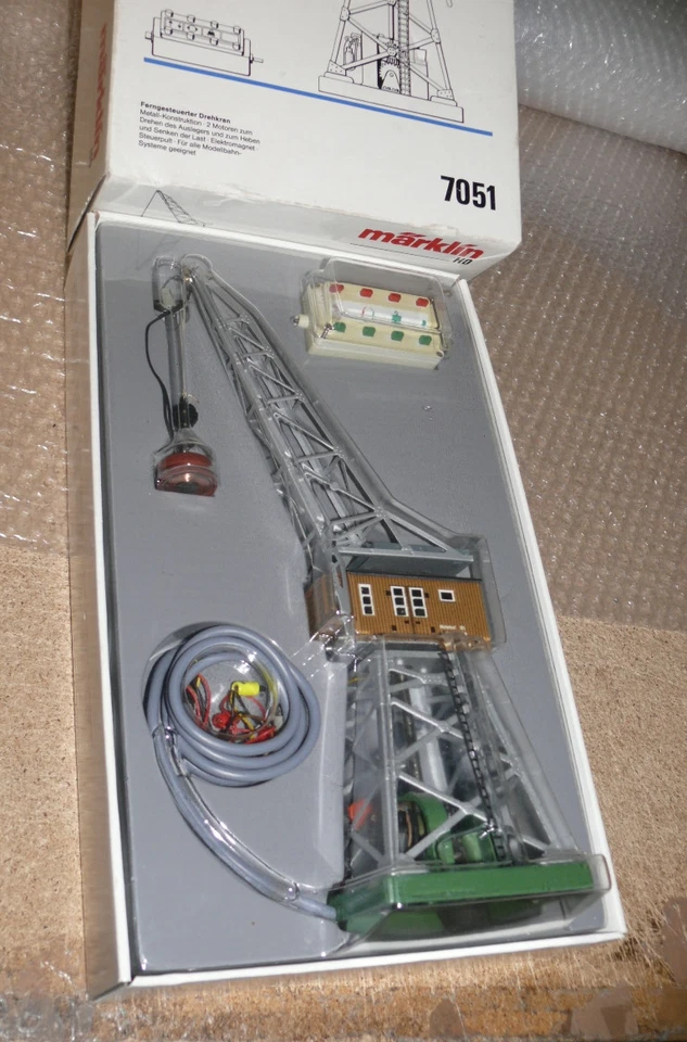 S21    Märklin 7051 Ferngesteuerter Drehkran  OVP - Bild 1 von 1
