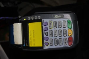 VERIFONE OMNI 3750 DUAL COM TERMINAL 4MG SPEICHER EINWAHL UND INTERNET - Bild 1 von 6