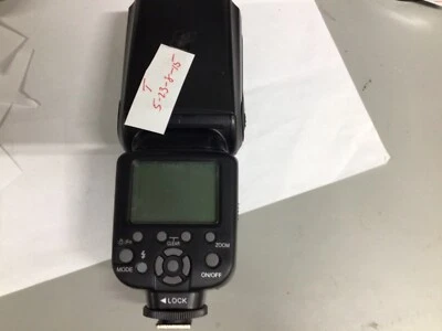 Flash TRIOPO Speedlight TR-982 II - Imagem 1 de 3