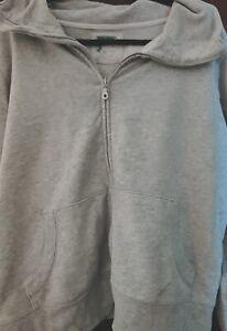 Old Navy Mens Grey Jumper. Fits Up To a 44 Inch chest. Full Length Double Zip. 