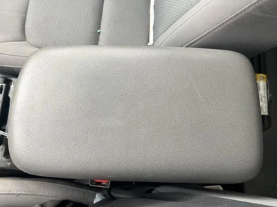 (LID ARMREST ONLY) Console Front Floor Without Wireless Charger Fits 15-22 CANYO Foto 1 de 4