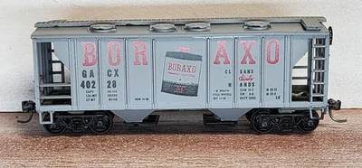 Coche tolva cubierta Boraxo RR 2 bahías 40228 con ruedas de metal Kadee Roundhouse HO RTR Foto 1 de 4
