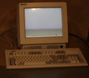 IBM 3152 Color ASCII Display Station con teclado alemán M 1399616 FUNCIONA - Imagen 1 de 15