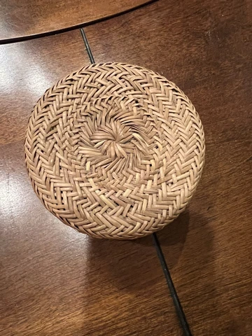 tiny woven baskets w/lid by Tarahumara Indians made from grasses and pine needle Cover