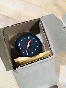 NUEVO DE LOTE ANTIGUO MOPAR 1970 RELOJ DODGE CHALLENGER CON MECANISMO DE REINICIO Y PERNO ¡NUEVO EN CAJA! ¡BONITO!!!¡! - Imagen 1 de 12
