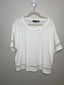 NWT VERSONA Large White Blouse Cropped Lace Detail on Sleeves and Hem NEW - Picture 1 of 6