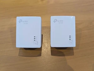 TP-LINK AV1000 Gigabit Powerline Starter Kit (TL-PA7017 KIT) - Foto 1 di 2