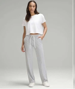 NWT Lululemon Women's Soft Jersey Straight Leg Pants Ultra Light Size 6 SHORT - Picture 1 of 4