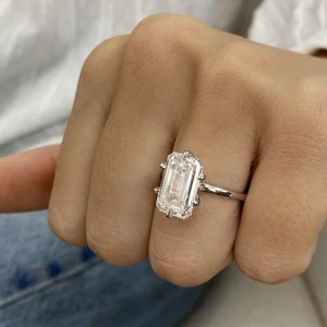 Anillo solitario de diamantes VS1 E corte esmeralda 5 quilates creado en laboratorio oro macizo blanco de 18 k - Imagen 1 de 11
