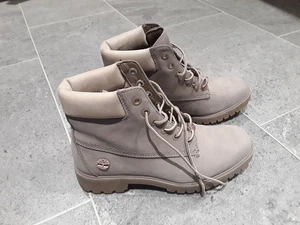 Timberland Women's Lyonsdale Beige Boot Size 5. - Picture 1 of 5
