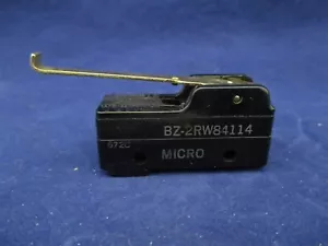 Micro Switch BZ-2RW84114 Grenzschalter - Bild 1 von 4