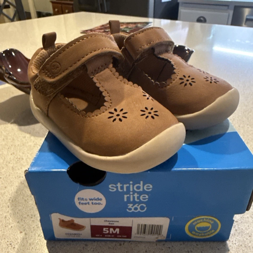 Zapatos de vestir informales Stride Rite 360 con correa en T Cheyenne bronceado niño pequeño talla 5M Foto 1 de 4