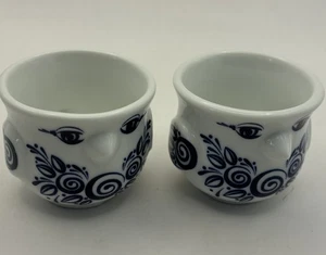 2 Bjorn Wiinblad Bird Egg Cups in Blue and White Porcelain - Picture 1 of 10