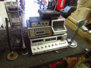 Cobra 2000 GTL CB Radio - Picture 1 of 16