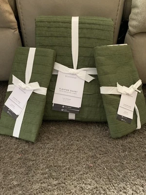 Edredón plisado verde con lino belga Foto 1 de 3