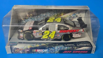 2010 JEFF GORDON Национальная гвардия / Dupont 1:24 победитель круг Nascar модель - Изображение 1 из 4