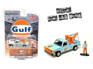 1987 GMC Sierra K2500 Tow Truck GULF Weathered with Figure  GREENLIGHT 51413 - Picture 1 of 1