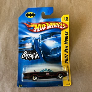 Hot Wheels Batmobile (2007) TV Series 1966 Batman sz 1:64 Glossy Black #15 of 36 - Picture 1 of 7