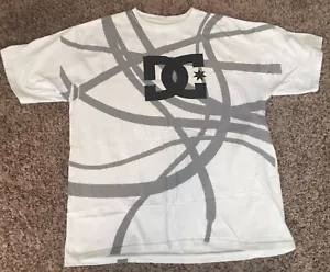 T-shirt vintage DC Shoe Co USA da uomo taglia XL bianco grigio logo skate - Foto 1 di 5