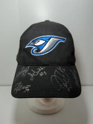Gorra firmada por el equipo de la Fundación Toronto Blue Jays 2007 AJ Burnett Foto 1 de 4