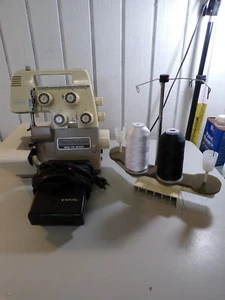 BERINA BERNETTE 334D SERGER MADE FOR BERNINA UNTESTED AS IS REPAIR/PARTS - Picture 1 of 9