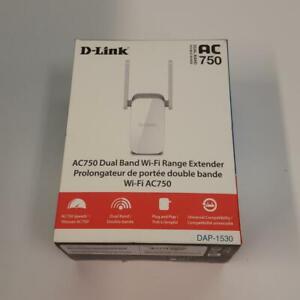 D-Link DAP-1530 AC750 Dual-Band Mesh WiFi Range Extender w/Smart Signal (T112)