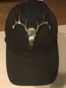 FIELD AND STREAM hunting/Fishing Hat Cap Black With Camo Skull Logo M/L Flex Fit - Picture 1 of 7