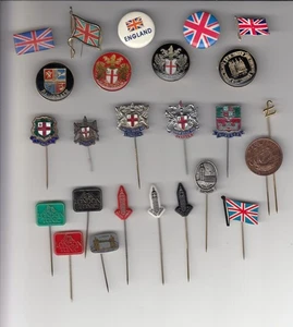 Vintage UK Great Britain Union Jack London pin badges - Picture 1 of 1