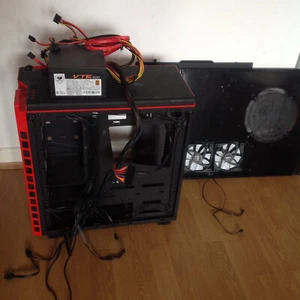 NZXT H440 & X41 - Mid Tower600W PSU - Picture 1 of 9