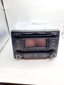 2012 - 2015 Kia Rio AM FM CD Player Radio Receiver 96160-1W000CA OEM - Picture 1 of 10