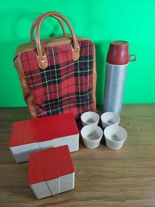 Vintage Thermos Model 2484H SET Red Top Aluminum Ribbed Vacuum Bottle with bag - Picture 1 of 12