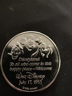 Disneyland Commemorative Coin 35 Years of Magic Silver Plated 1990 - Image 1 of 4