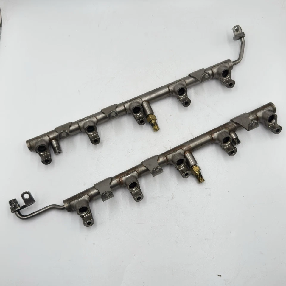 06-10 Par de rieles inyectores de combustible Audi S6 S8 5,2 L V10 07L133315A 07L133316A PROBADO Foto 1 de 4