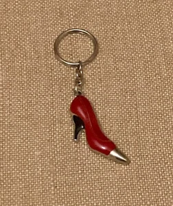 Vintage High Heel Shoe Key Ring Keychain Fob Red & Black Enamel Retro - Picture 1 of 6