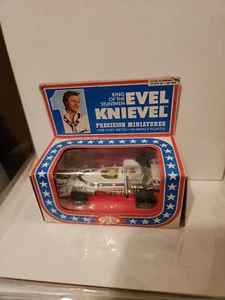 EVEL KNIEVEL FORMULA CAR - Picture 1 of 3