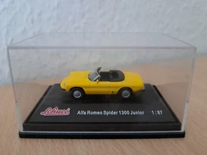 Schuco Modell H0 1:87 Alfa Romeo Spider 1300 Junior gelb - Bild 1 von 1