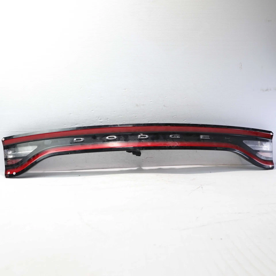 Luz trasera central sistema LED completo Dodge Charger 2015-2023 68398666-AC Foto 1 de 4