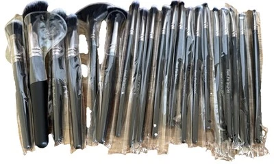 Juego de brochas de maquillaje profesionales de 20 piezas con almacenamiento de viaje Foto 1 de 4