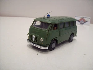 Alfa Romeo Romeo 2 "POLIZIA", 1962, verde oliva, Politoys 229 (Made in Italy) 1:41 - Imagen 1 de 5