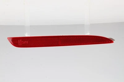 Rear Passenger Right Bumper Reflector Fit For 2010-2013 Mazda 3 Hatchback Foto 1 de 2