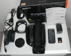 Camera SONY 4K HDR FDR-AX700 - Occasion ( Très bon état ) Complet + Carte SD - Photo 1/8