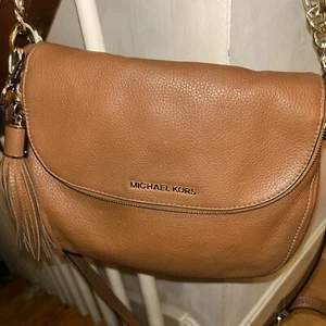 Michael Kors Soft Leather Handbag Purse Weston Tassel Crossbody British Tan - Picture 1 of 17
