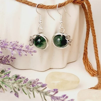 Brincos de pedra de jade natural verde, brincos folheados a prata - Imagem 1 de 4