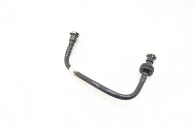 2017 - 2023 CHEVROLET CAMARO 2.0L DUTO DE ENTRADA DE AR DO MOTOR PCV VÁLVULA MANGUEIRA FABRICANTE DE EQUIPAMENTO ORIGINAL - Imagem 1 de 4