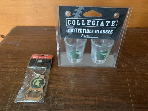 NCAA Michigan State Spartans Shot Glass Set & Key Ring Bottle Opener~NEW Cover