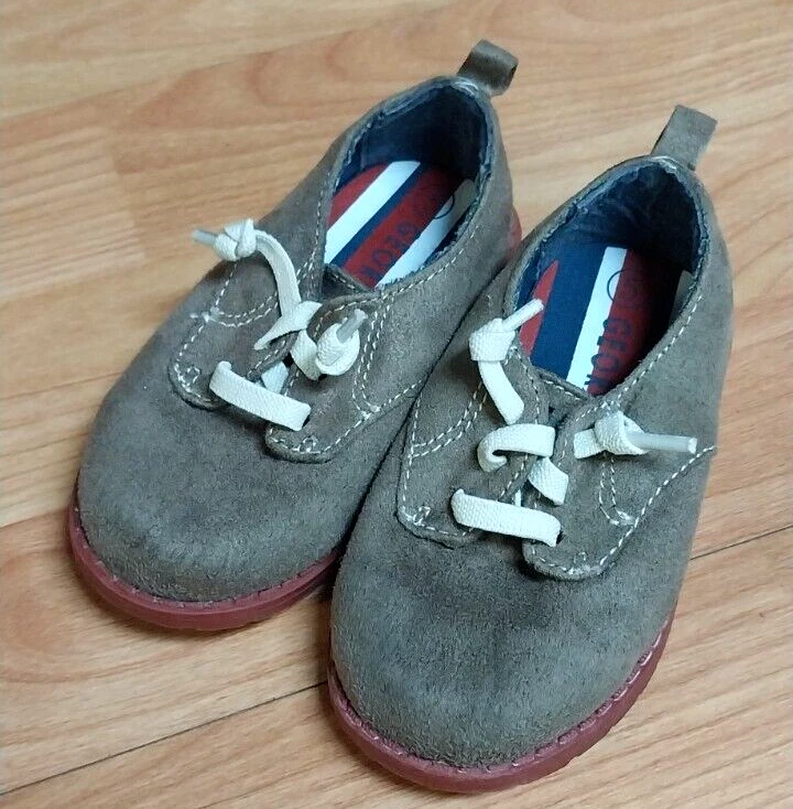 Zapatos para niños pequeños marrón imitación gamuza imitación encaje talla 5 marca George  Foto 1 de 4