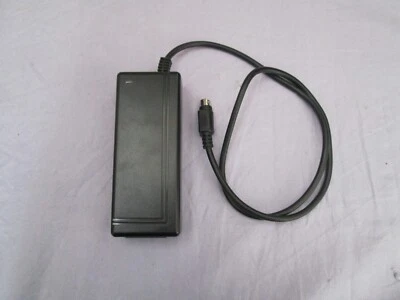 NO NAME Netzteil 100-240VAC 50/60HZ/5V / 12V - 2,0A - Bild 1 von 4