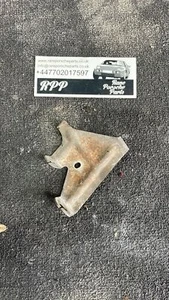 Supporto montaggio collettore aspirazione Porsche 944 (1982-1985.5) 94411016104, usato - Foto 1 di 2
